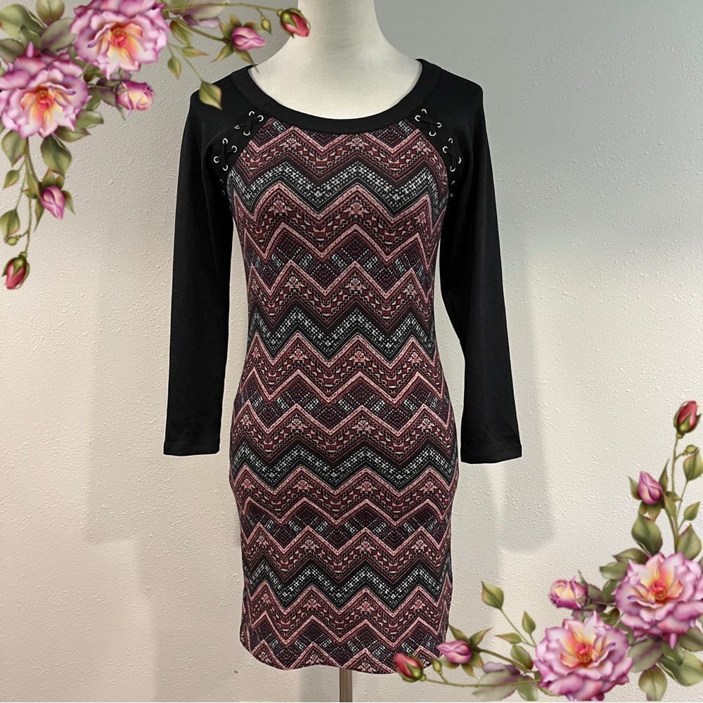 Three Pink Hearts crew neck long sleeve‎ geometric mini sweater Dress size XS